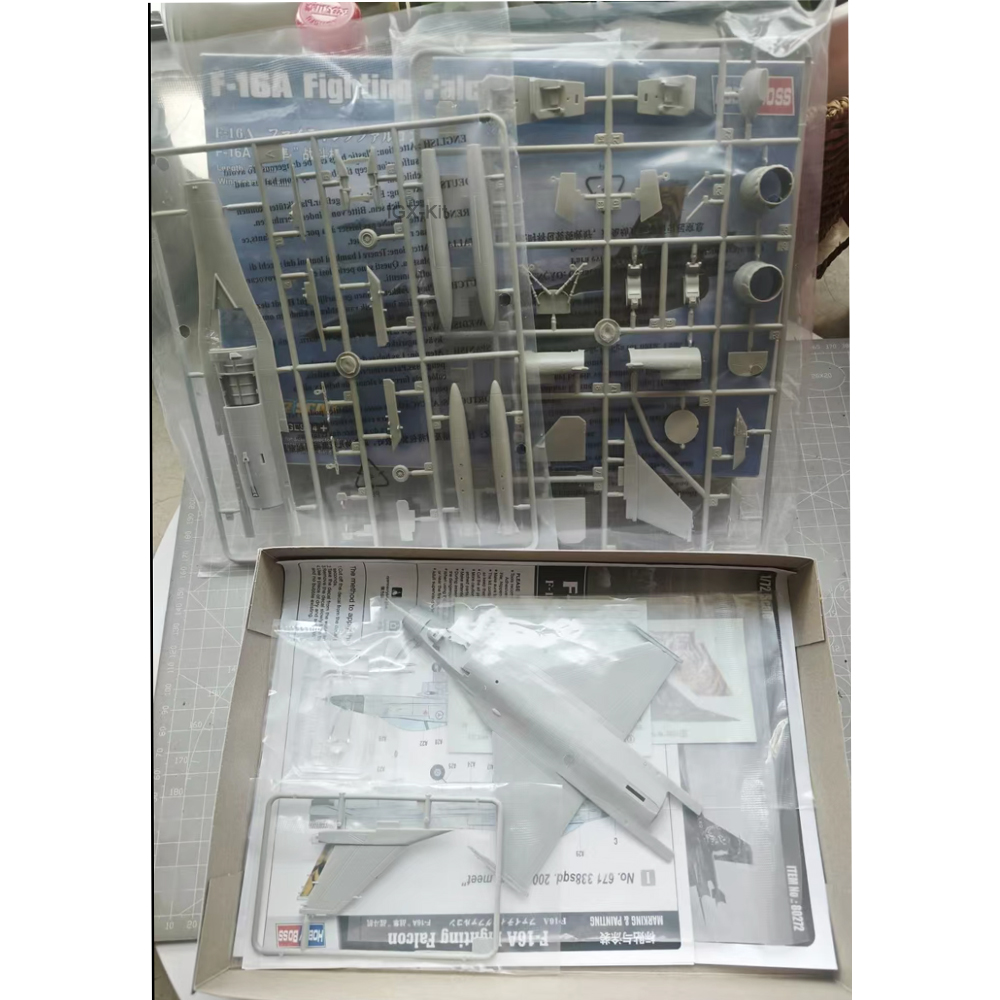 Hobbyboss 80272 1:72 Scale Gen - Model Kit F16 บทวิจารณ์และราคา
