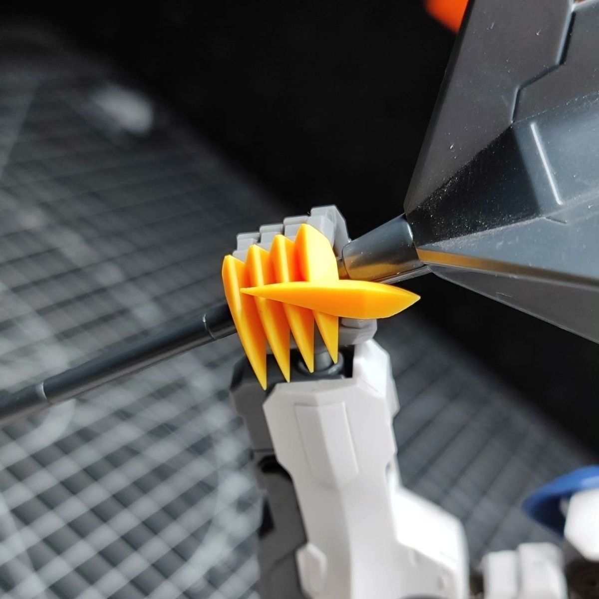 HG 1/144 บาร์บาโตส ลูปัส เร็กซ - Model Kit Frame บทวิจารณ์และราคา