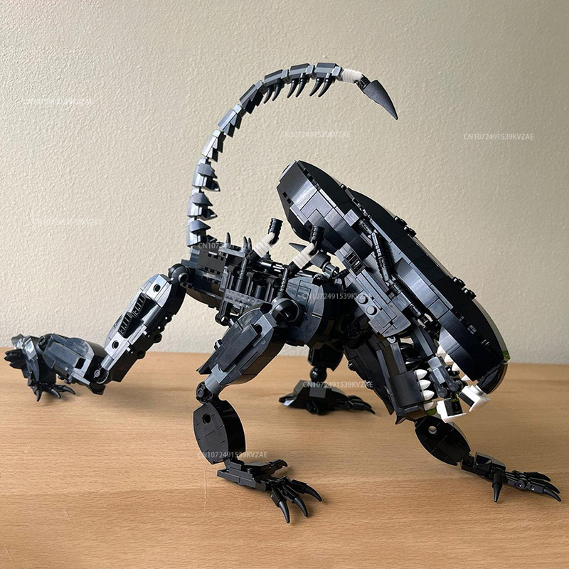ชุดตัวต่อตุ๊กตาขยับแขนขาได้บล็ - Model Kit Ultron บทวิจารณ์และราคา